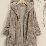 Solid mid-length warm blend coat